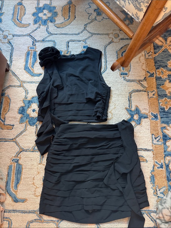 Abercrombie & Fitch Dresses & Skirts - Abercrombie NWT Black Ruched Two-Piece Skirt Set - Women